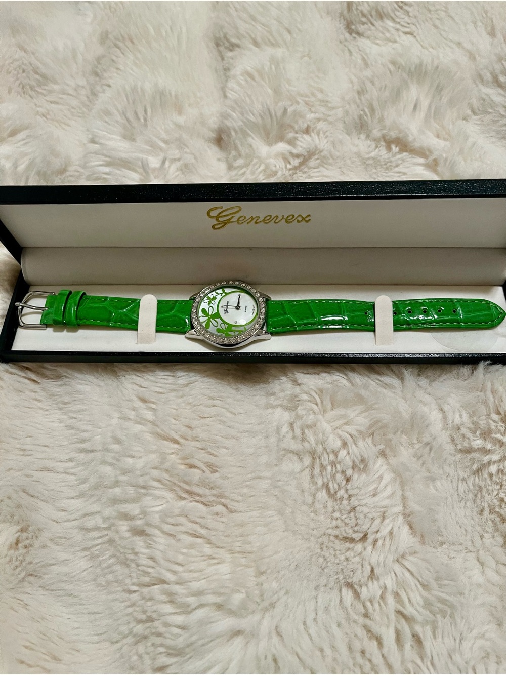 Women’s Genevex Green Floral Accent Watch